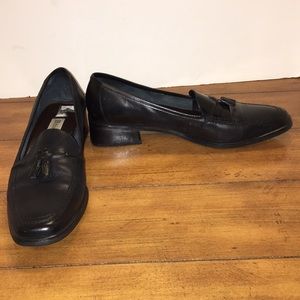 Etienne Aigner leather loafers